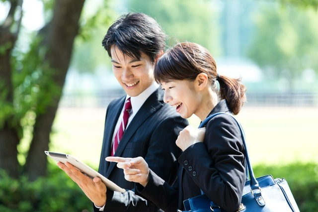 【社員目指せる】初台すぐ！未経験から事務ワーク／高時給1900円